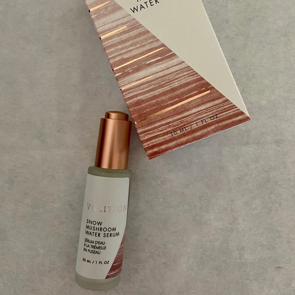 Volition Snow Mushroom water Serum